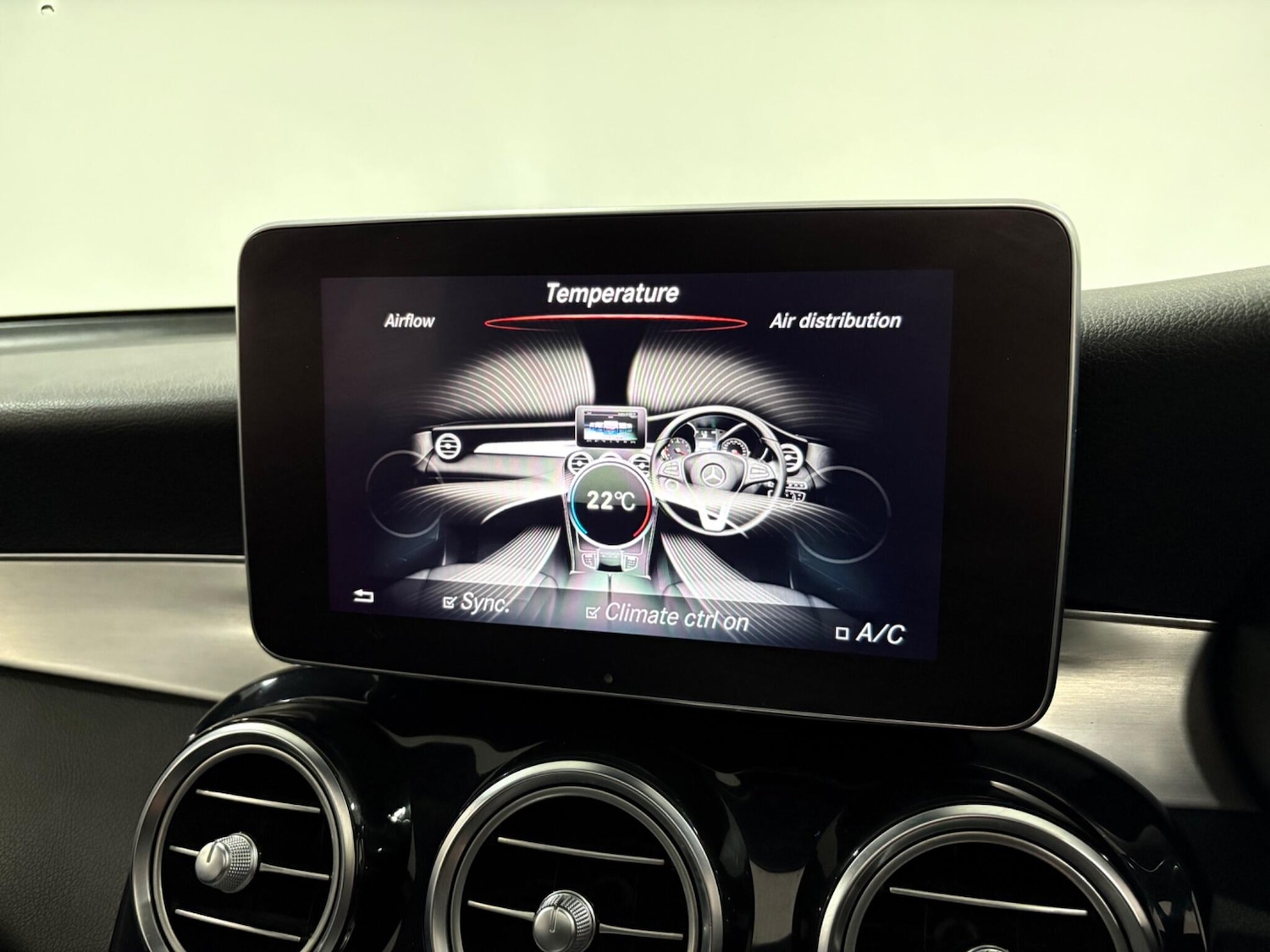 Used Mercedes-Benz GLC 2017 for sale - 77021108: Photo 28