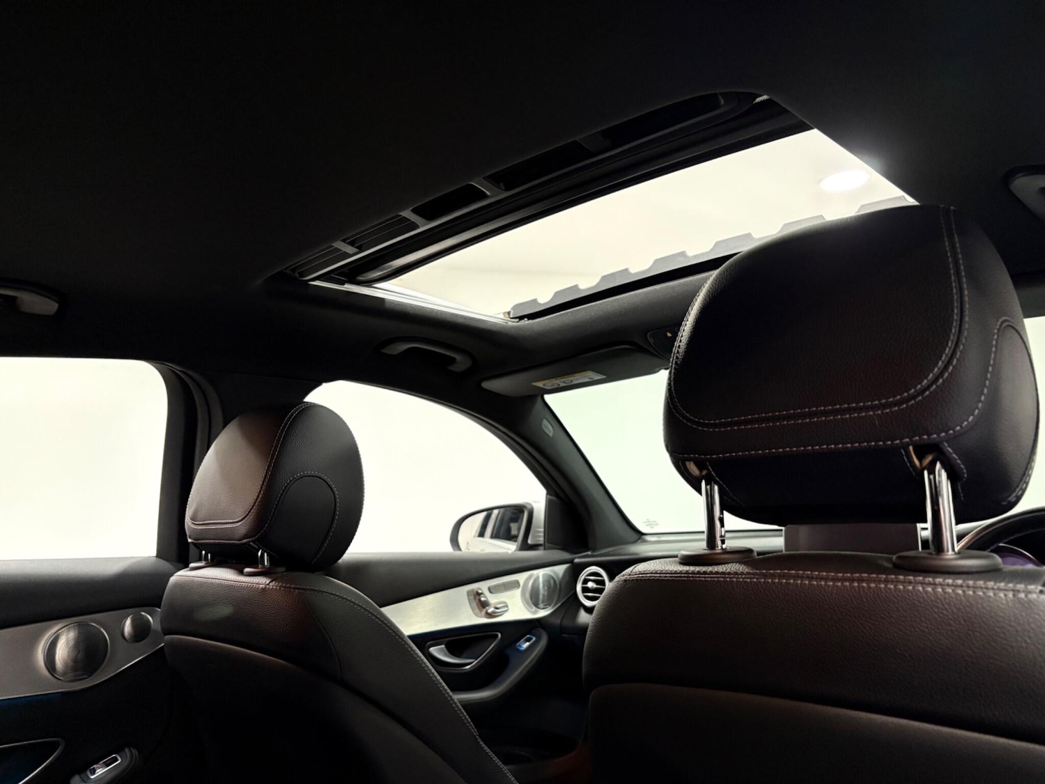 Used Mercedes-Benz GLC 2017 for sale - 77021108: Photo 36