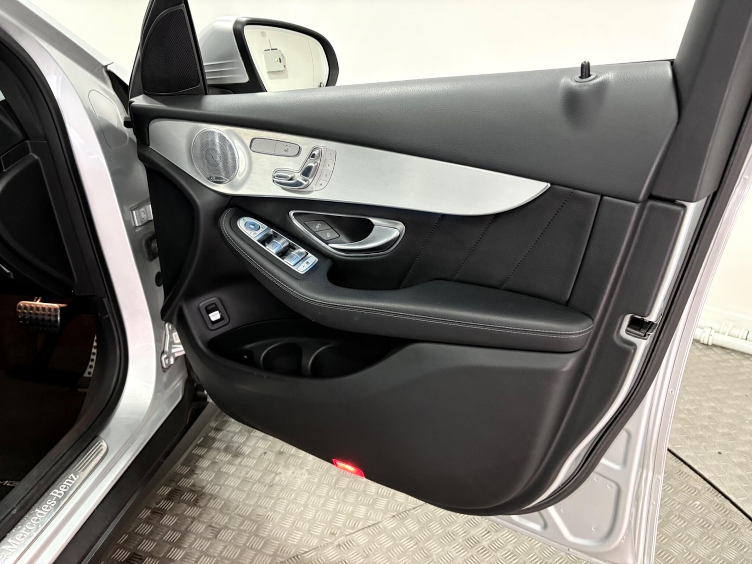 Used Mercedes-Benz GLC 2017 for sale - 77021108: Photo 41