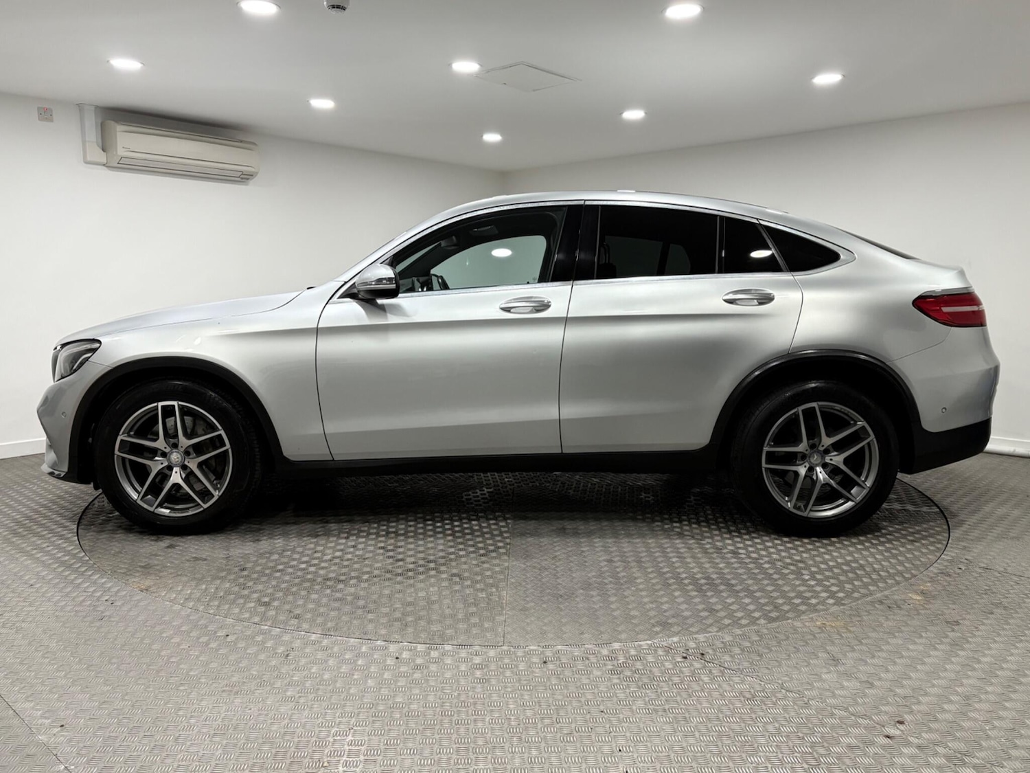 Used Mercedes-Benz GLC 2017 for sale - 77021108: Photo 6