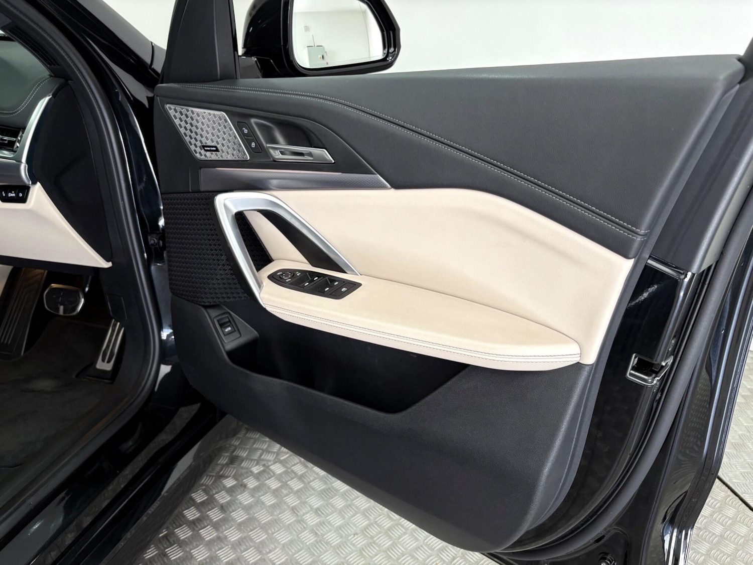 Used BMW iX1 2023 for sale - 76095233: Photo 36