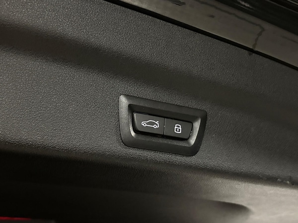 Used BMW iX1 2023 for sale - 76095233: Photo 45