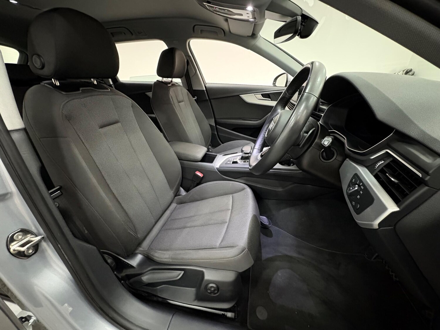 Used Audi A4 Avant 2022 for sale - 77021218: Photo 12