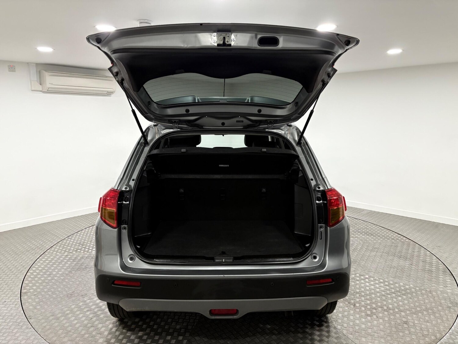 Used Suzuki Vitara 2018 for sale - 76084617: Photo 40