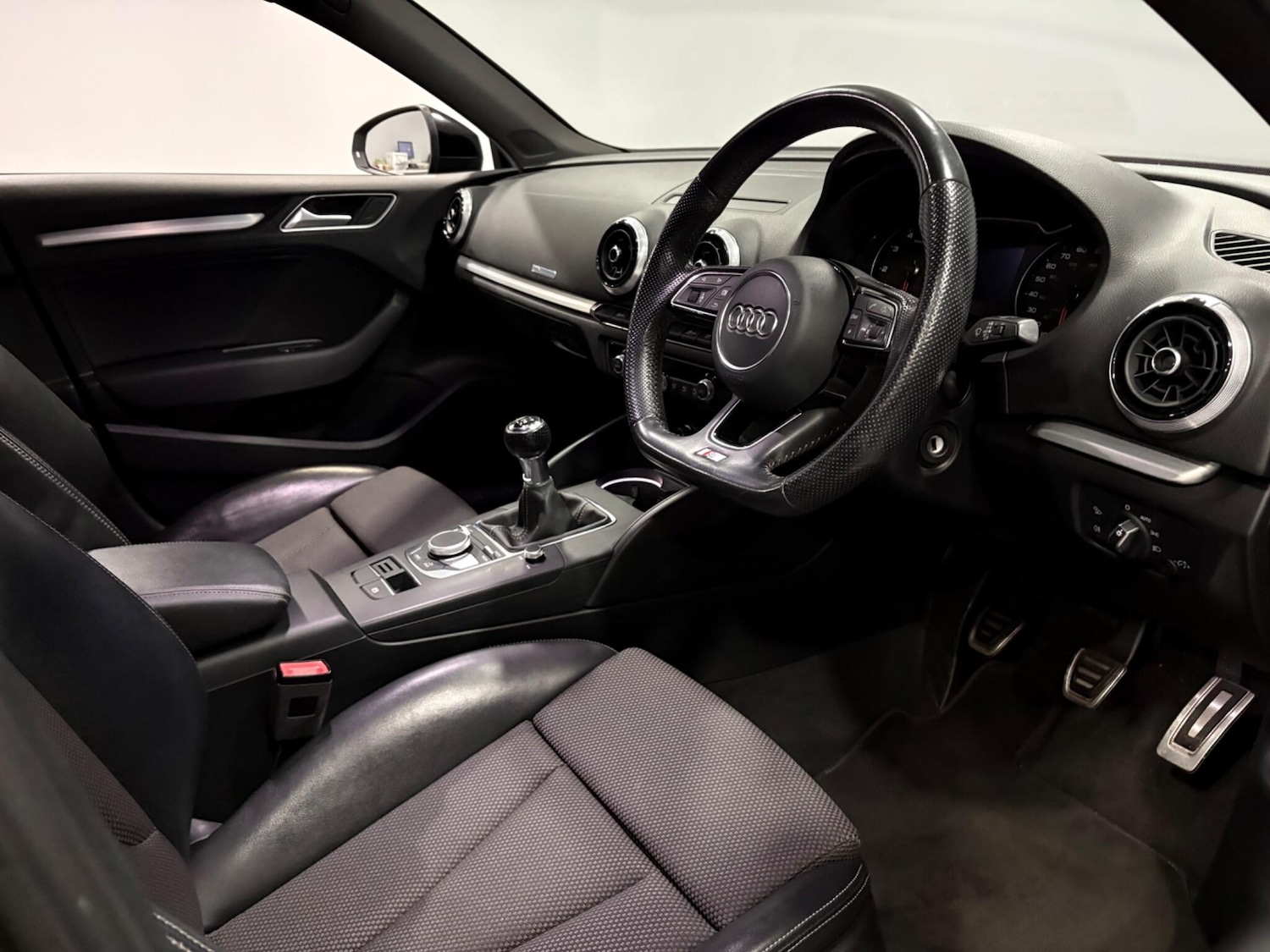 Used Audi A3 2017 for sale - 77696059: Photo 9