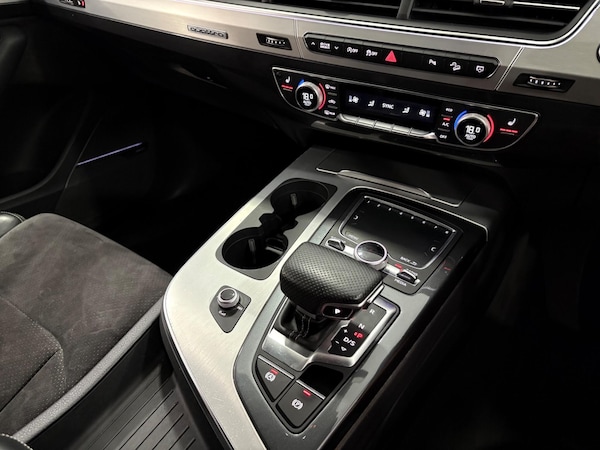 Used Audi Q7 2018 for sale - 75635074: Photo 32