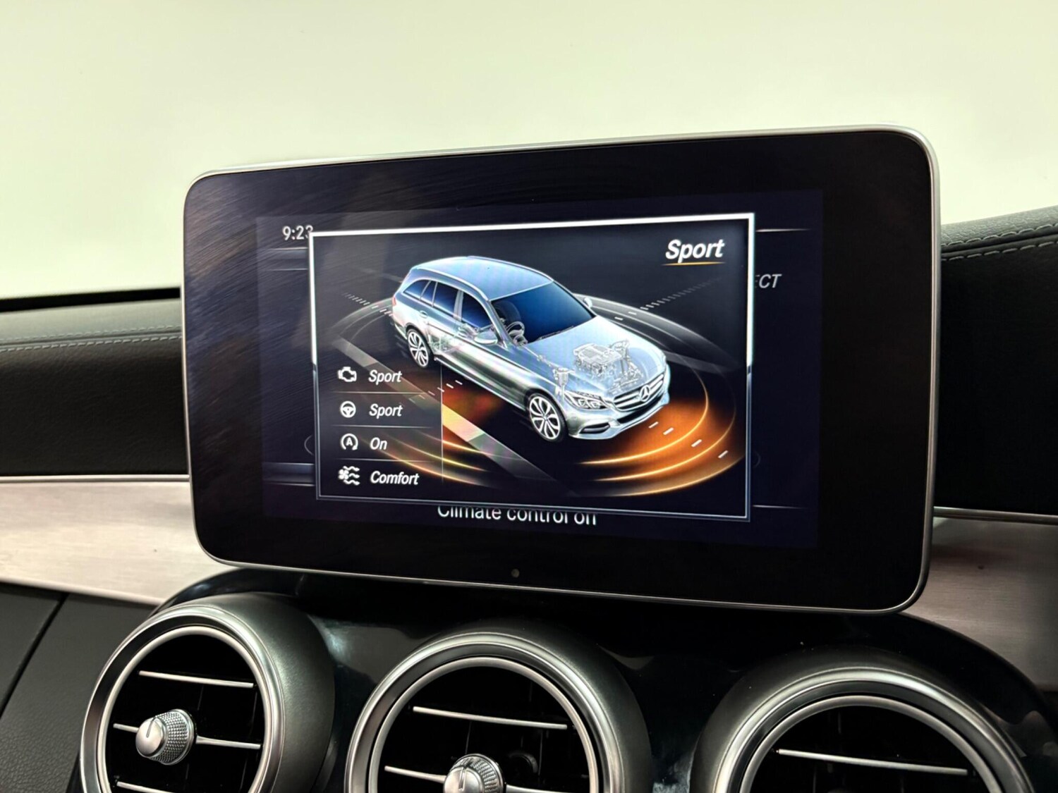 Used Mercedes-Benz C Class 2014 for sale - 76001885: Photo 25