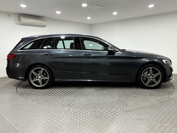 Used Mercedes-Benz C-Class 2014 for sale - 76001885: Photo 2
