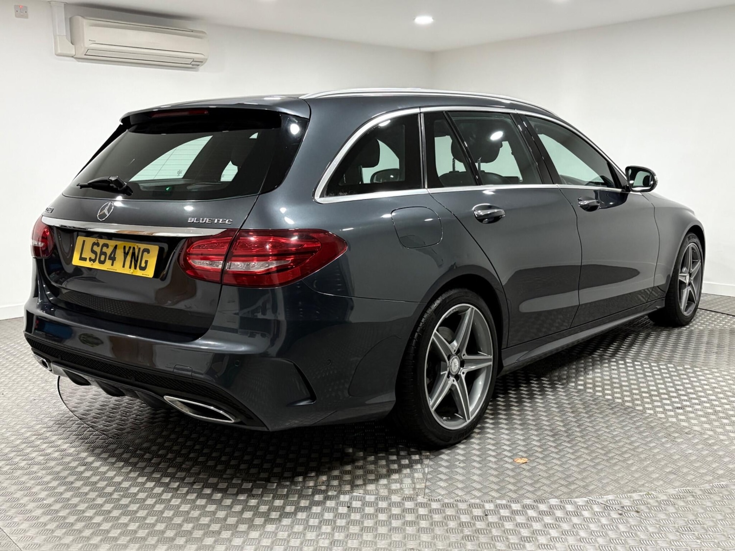 Used Mercedes-Benz C Class 2014 for sale - 76001885: Photo 3