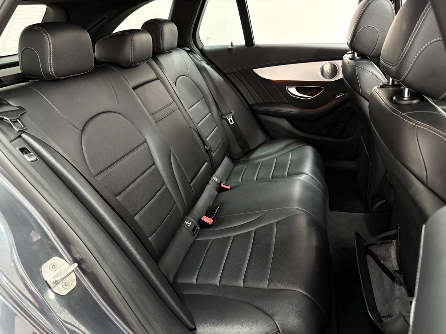 Used Mercedes-Benz C Class 2014 for sale - 76001885: Photo 40