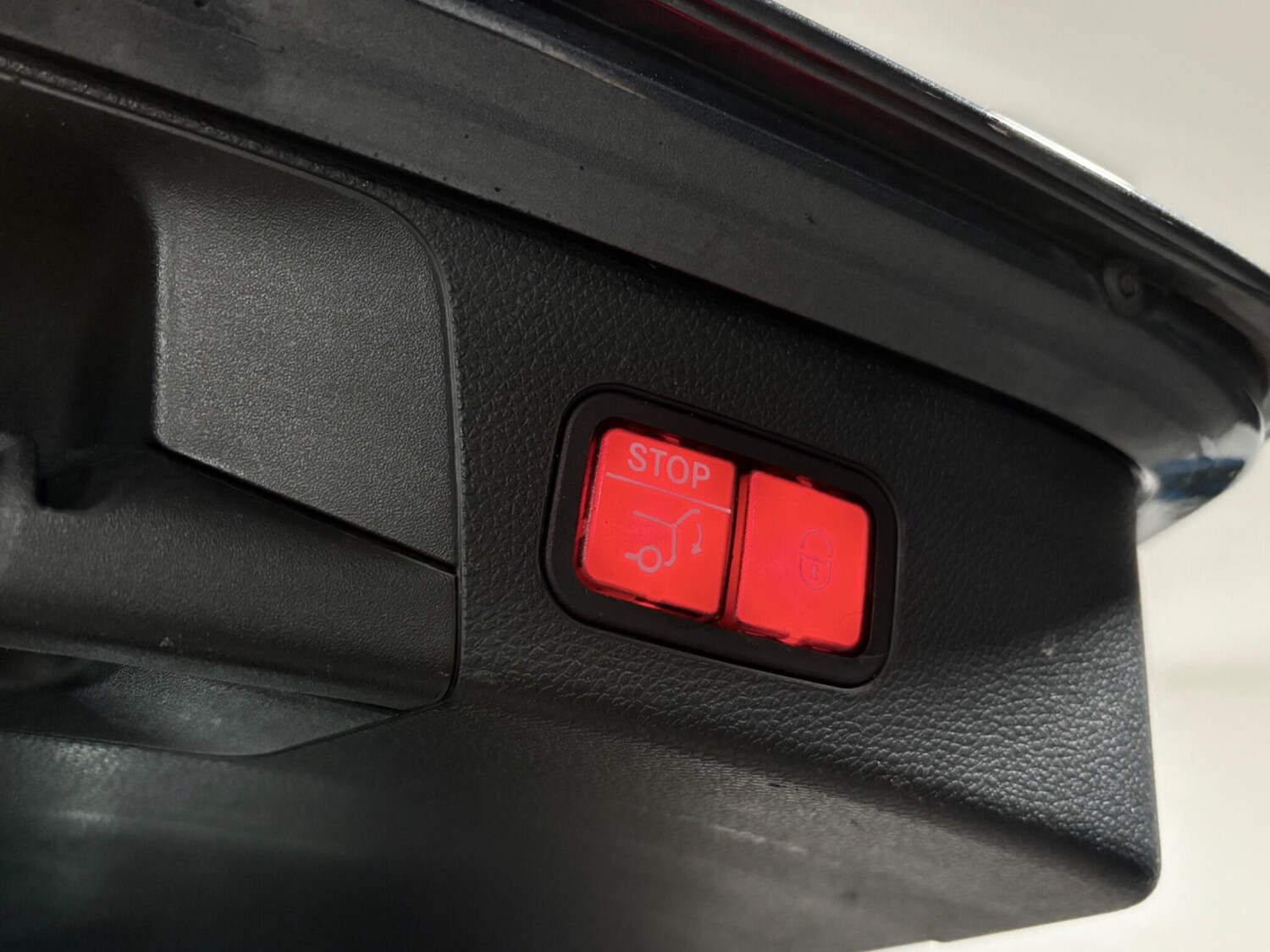 Used Mercedes-Benz C Class 2014 for sale - 76001885: Photo 46