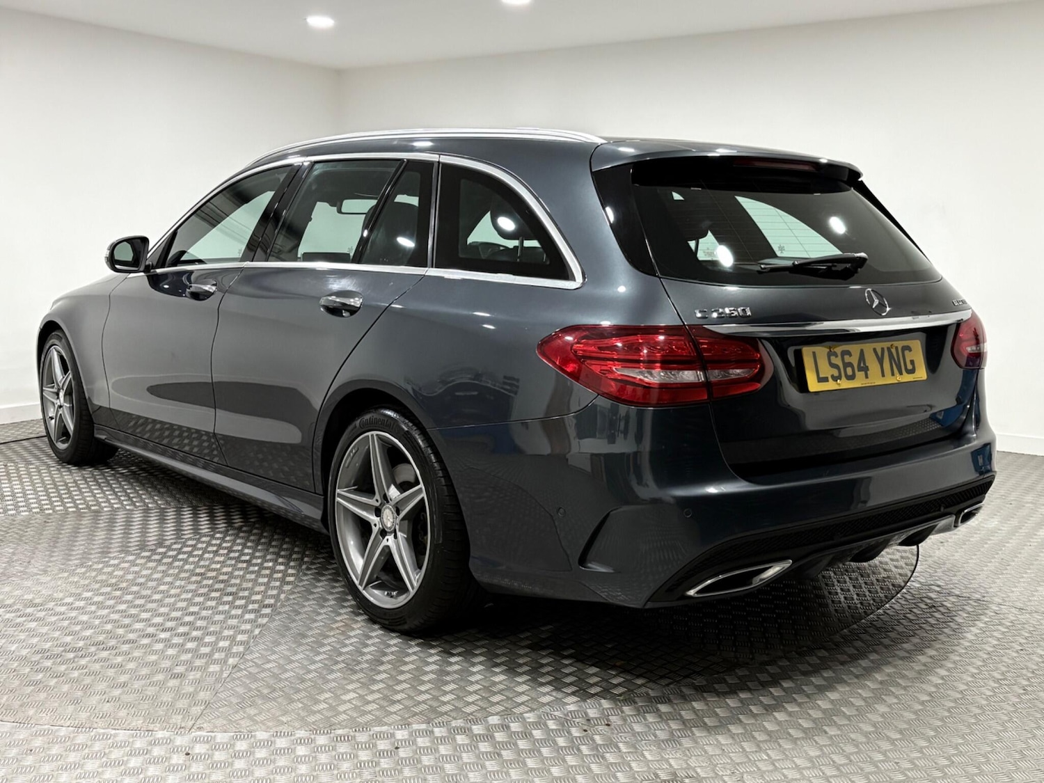 Used Mercedes-Benz C Class 2014 for sale - 76001885: Photo 5