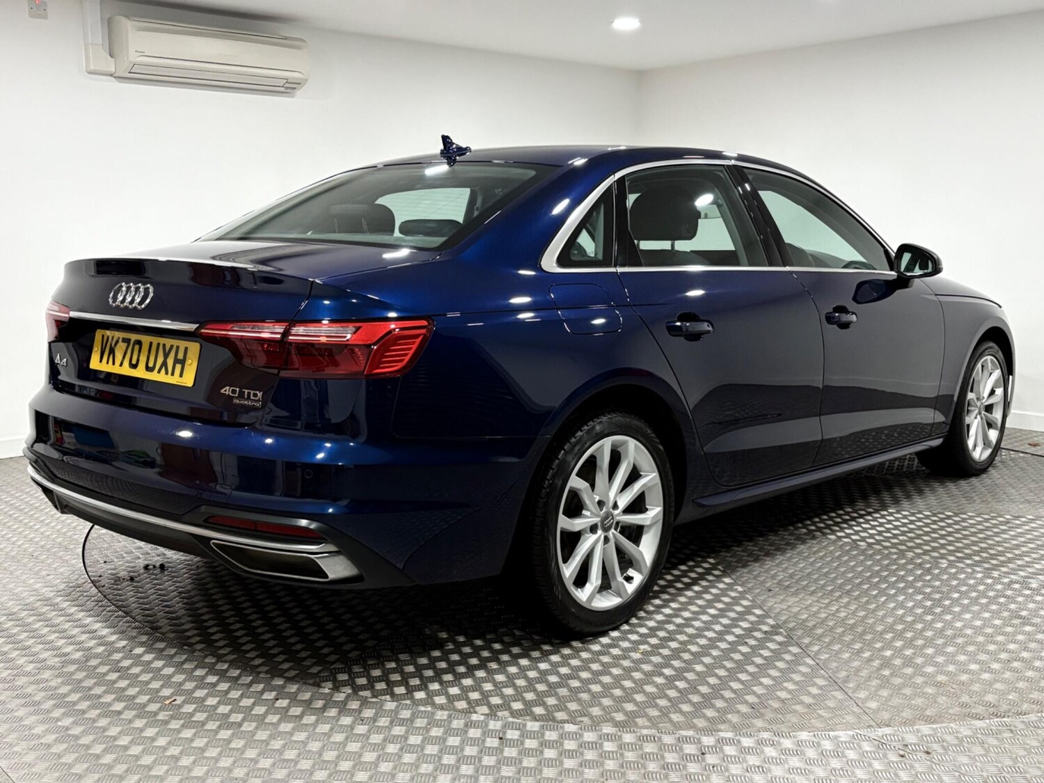 Used Audi A4 2020 for sale - 76239194: Photo 3