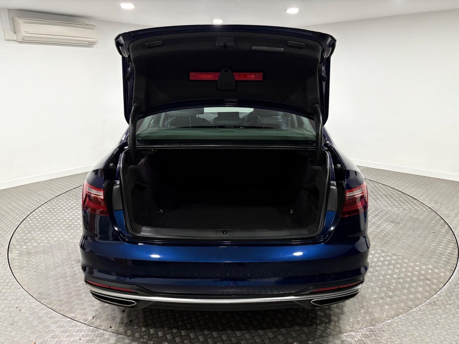 Used Audi A4 2020 for sale - 76239194: Photo 47