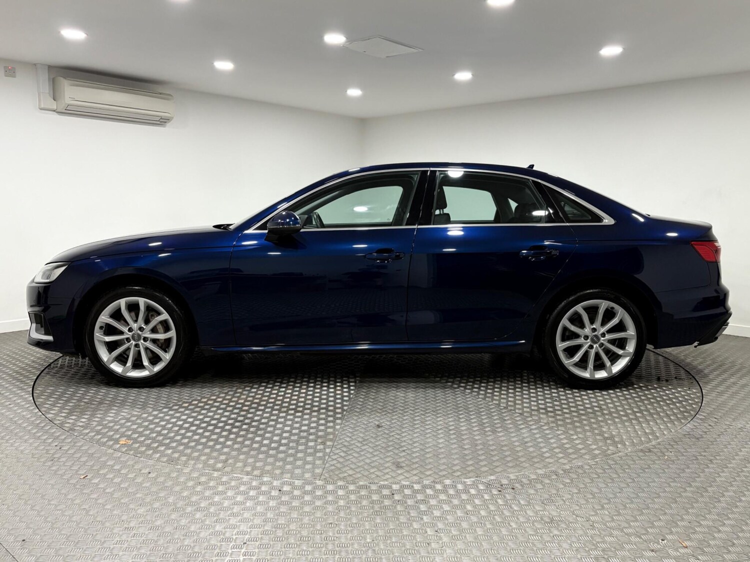 Used Audi A4 2020 for sale - 76239194: Photo 6