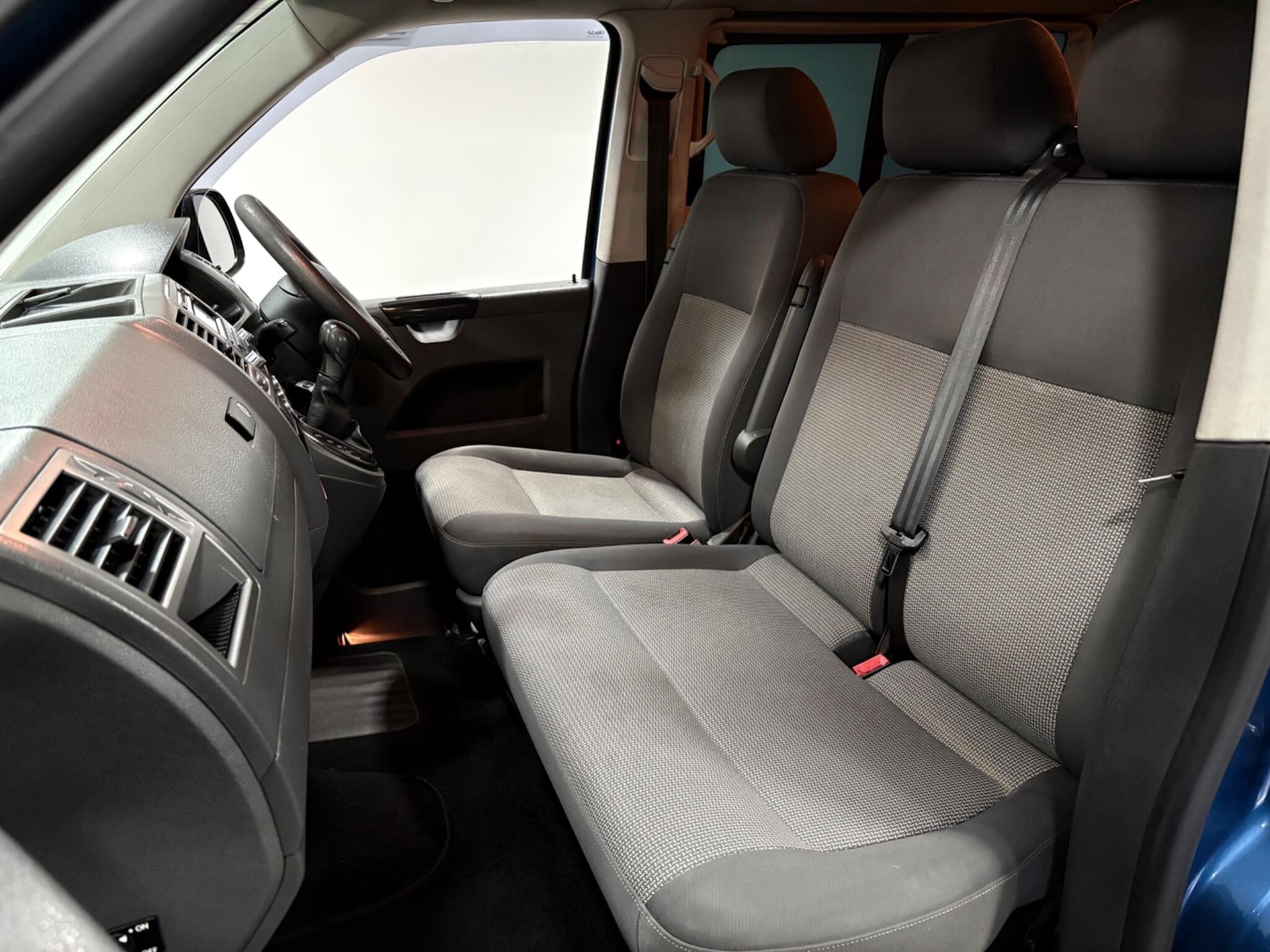 Used Volkswagen Transporter Shuttle 2013 for sale - 77017157: Photo 13