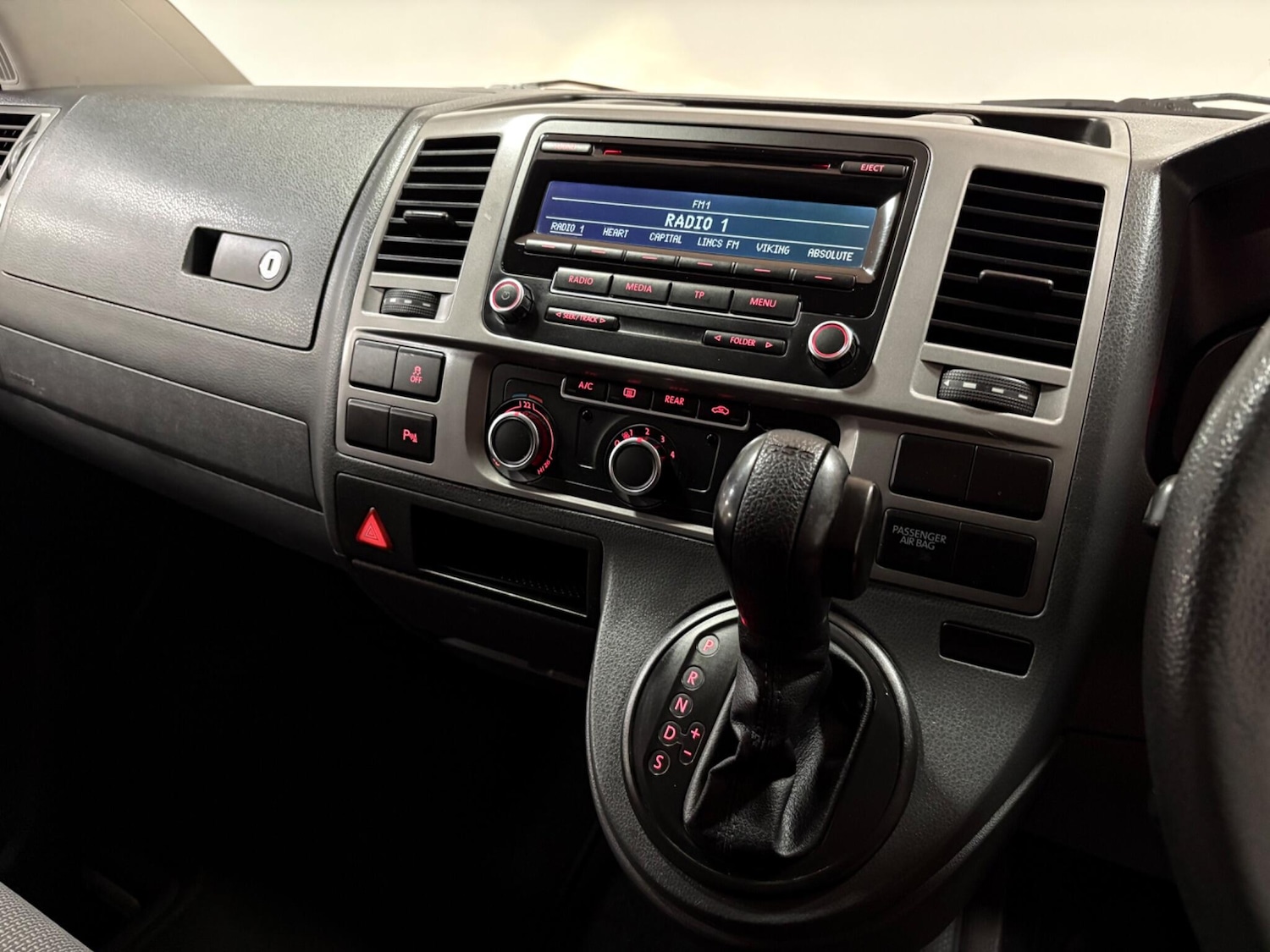 Used Volkswagen Transporter Shuttle 2013 for sale - 77017157: Photo 19