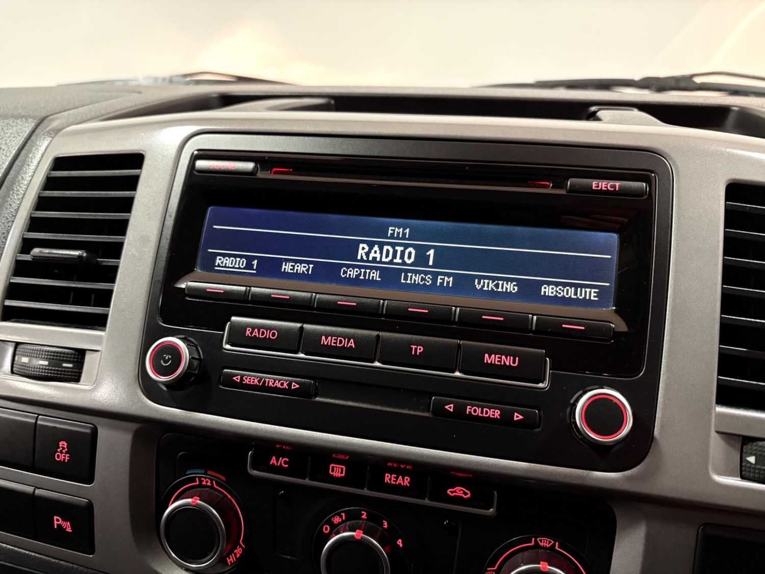 Used Volkswagen Transporter Shuttle 2013 for sale - 77017157: Photo 22