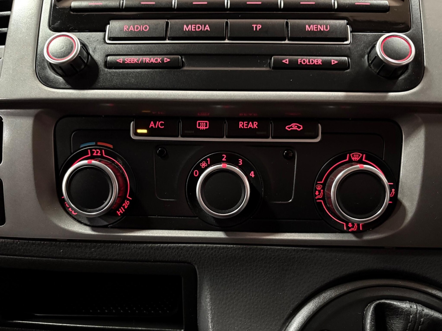 Used Volkswagen Transporter Shuttle 2013 for sale - 77017157: Photo 25