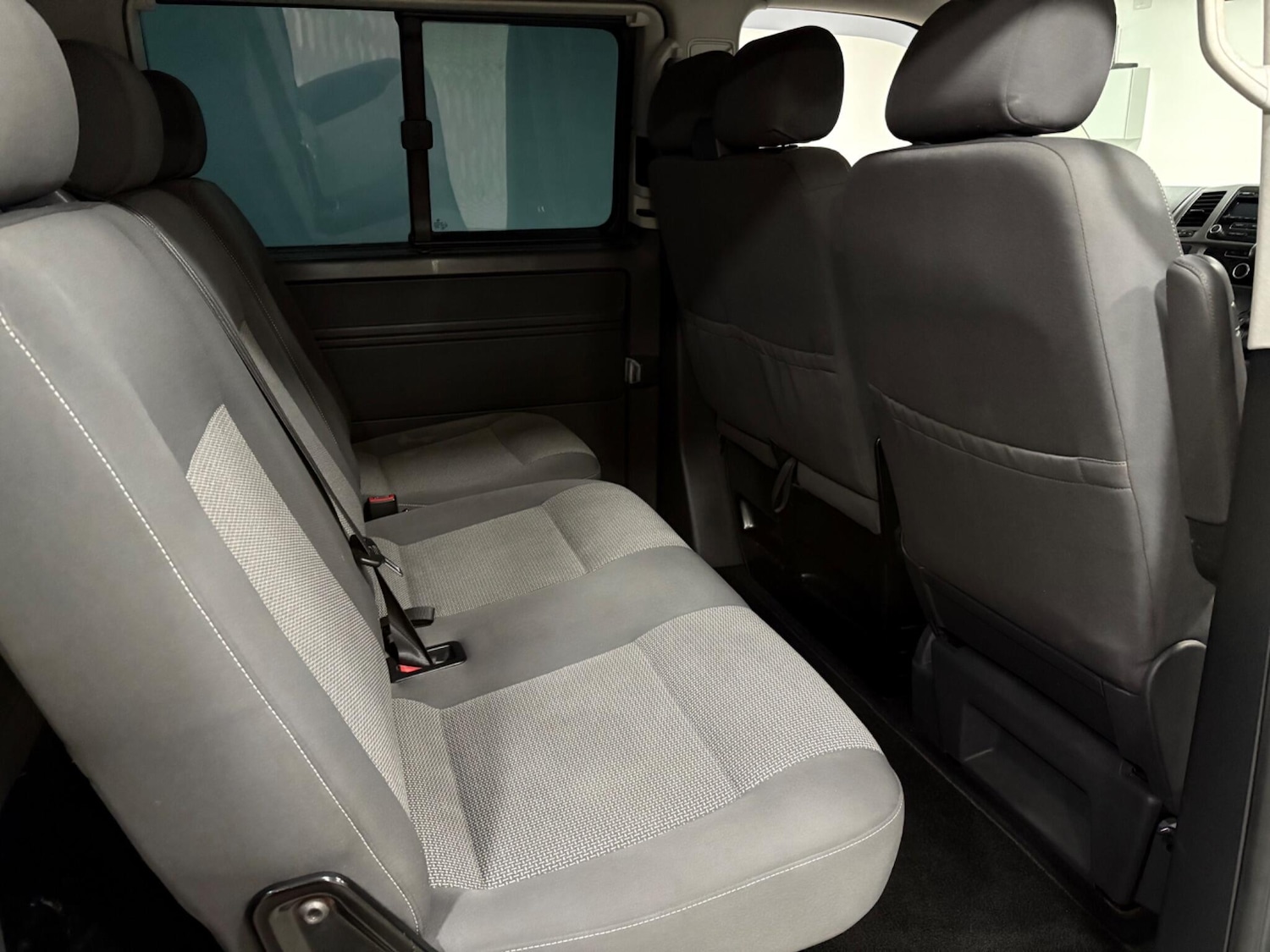 Used Volkswagen Transporter Shuttle 2013 for sale - 77017157: Photo 32