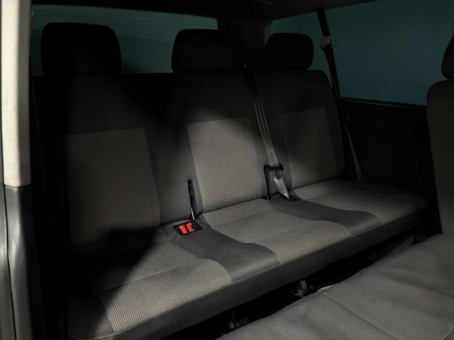 Used Volkswagen Transporter Shuttle 2013 for sale - 77017157: Photo 33