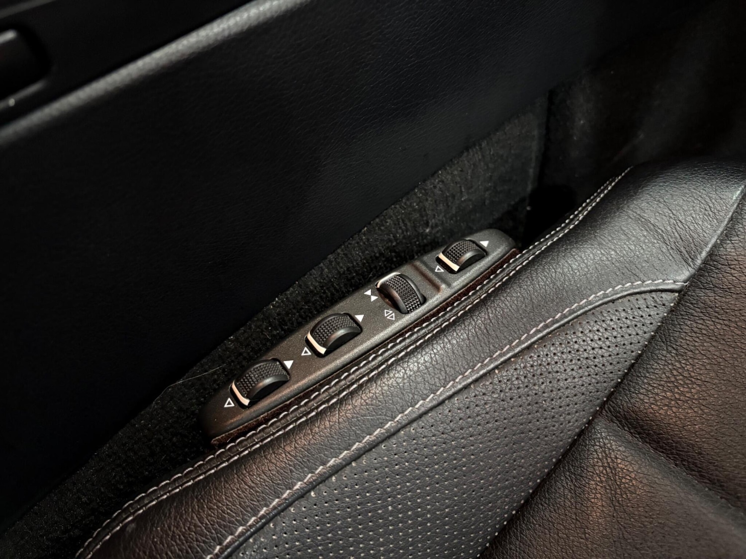 Used Mercedes-Benz E Class 2016 for sale - 78034206: Photo 12