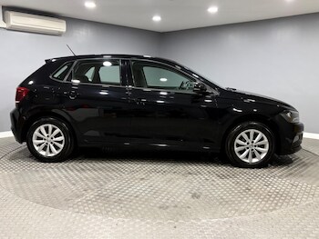 Used Volkswagen Polo 2018 for sale - 78447427: Photo