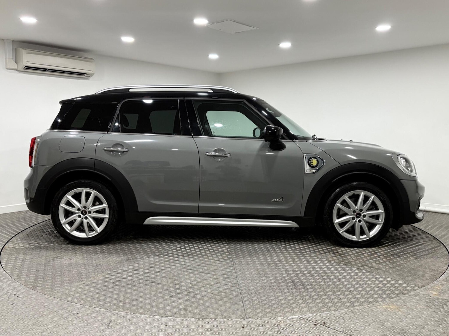 Used MINI Countryman 2019 for sale - 76823606: Photo 2