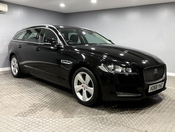 Used Jaguar XF 2018 for sale - 78573155: Photo