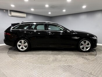 Used Jaguar XF 2018 for sale - 78573155: Photo