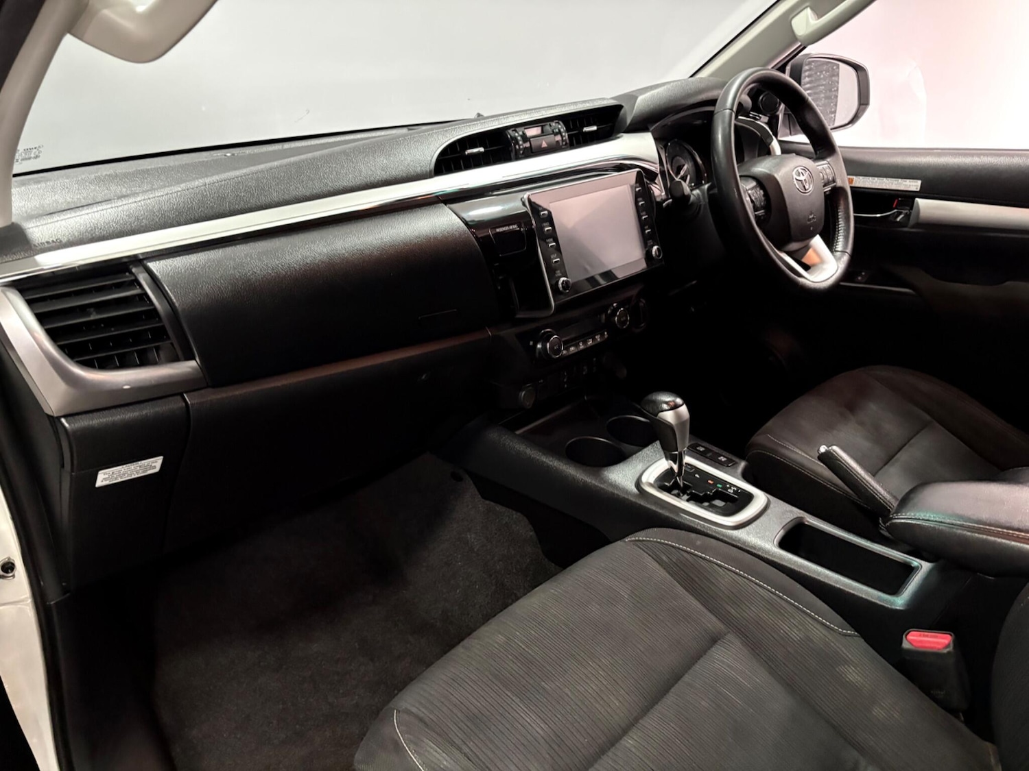 Used Toyota Hilux 2021 for sale - 77597754: Photo 11