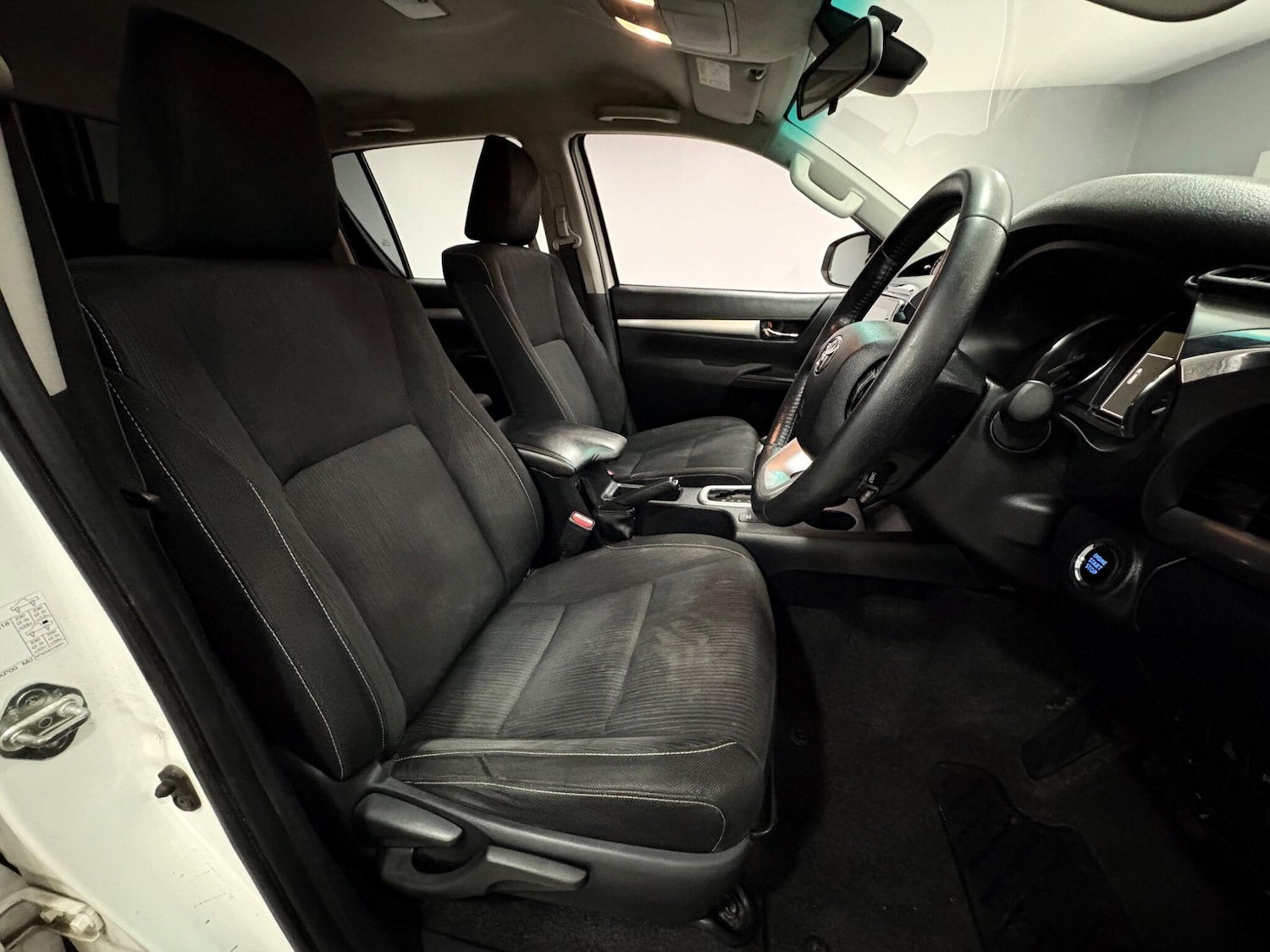 Used Toyota Hilux 2021 for sale - 77597754: Photo 12