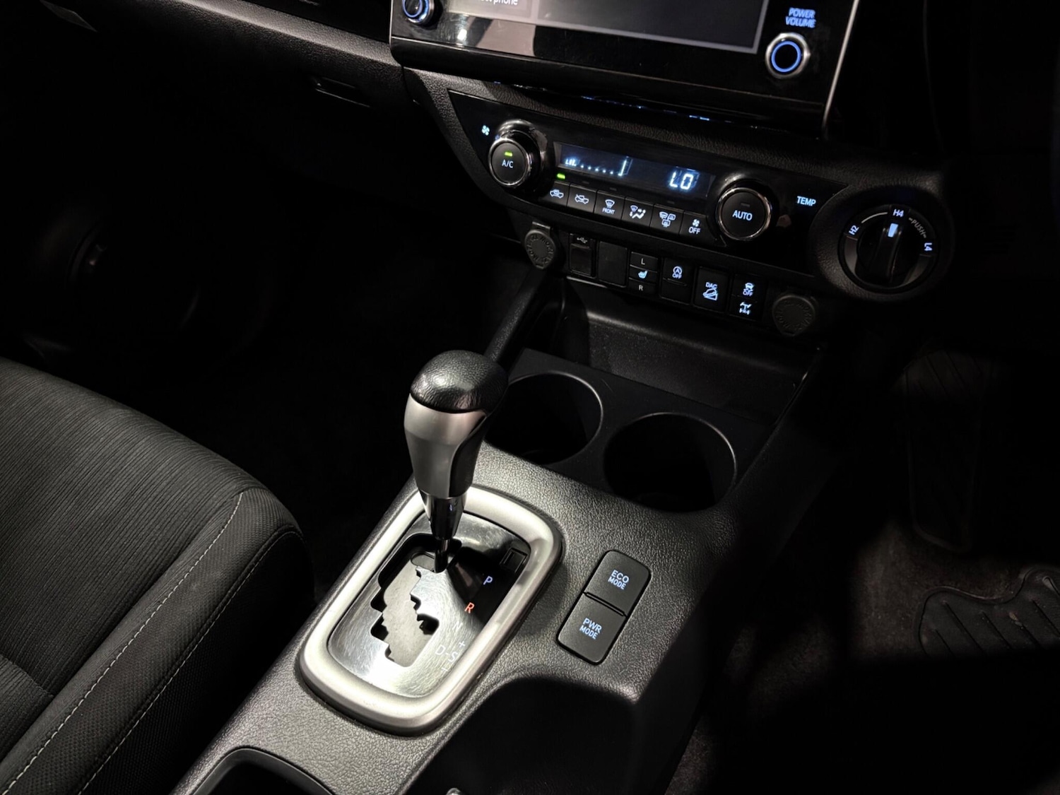 Used Toyota Hilux 2021 for sale - 77597754: Photo 26