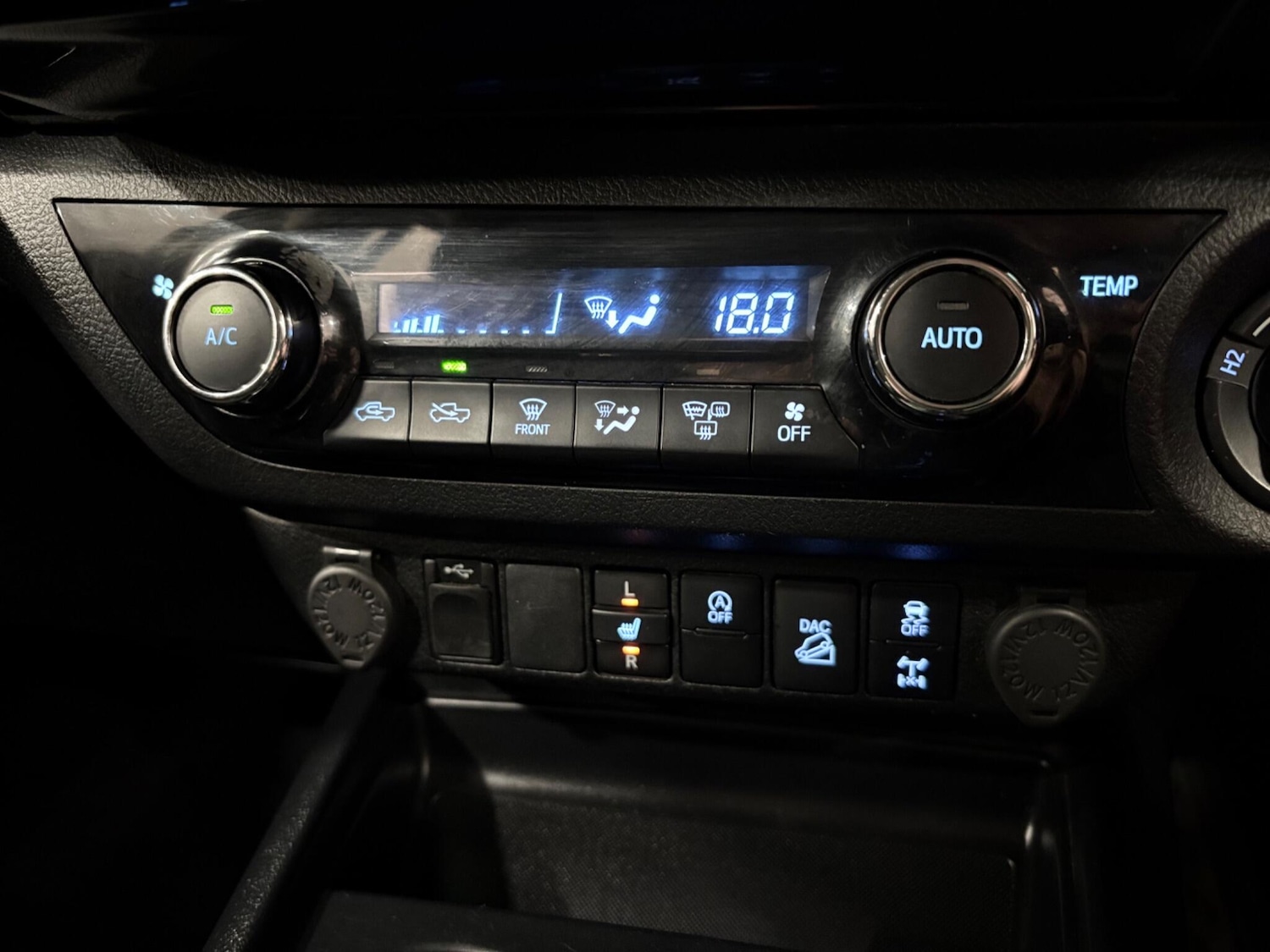 Used Toyota Hilux 2021 for sale - 77597754: Photo 27