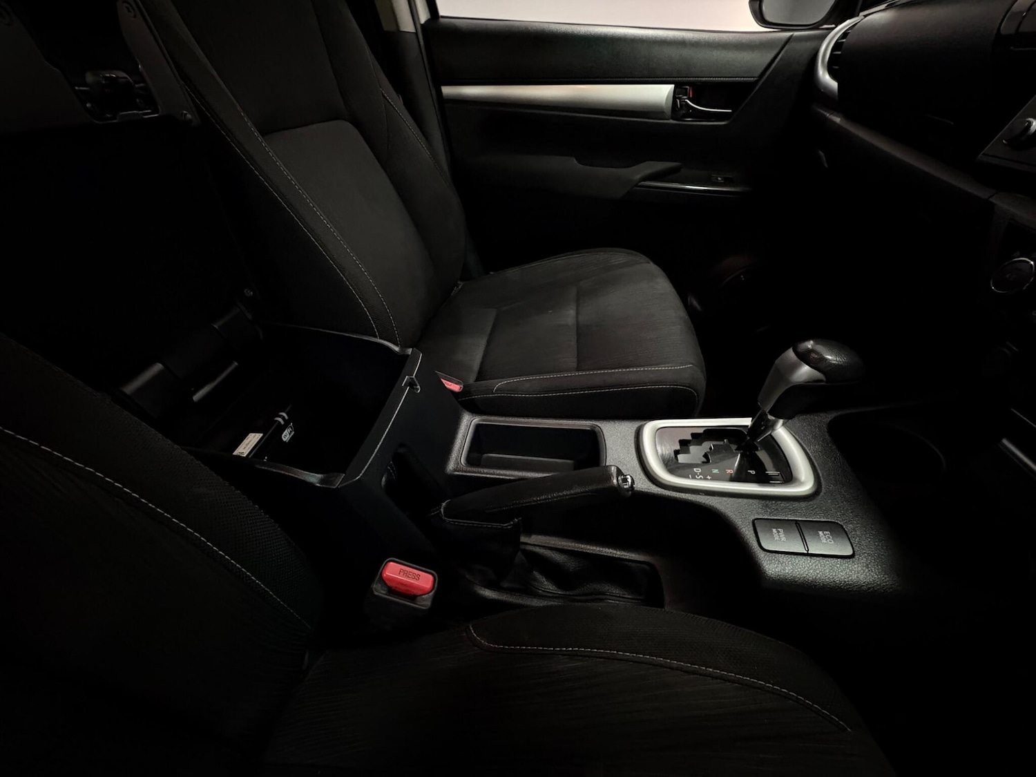 Used Toyota Hilux 2021 for sale - 77597754: Photo 29