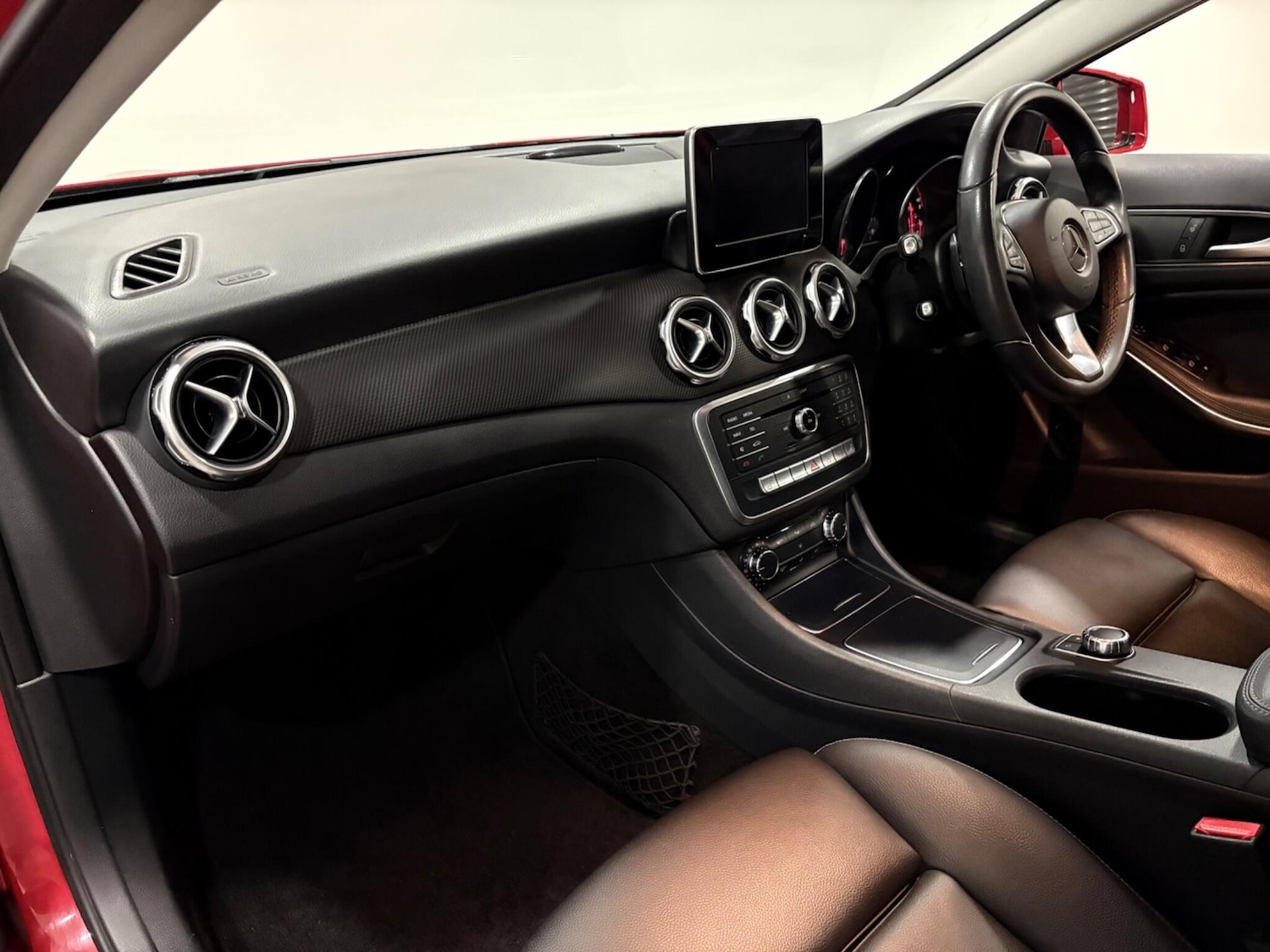 Used Mercedes-Benz GLA 2017 for sale - 76671638: Photo 11