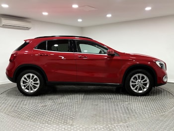 Used Mercedes-Benz GLA 2017 for sale - 76671638: Photo