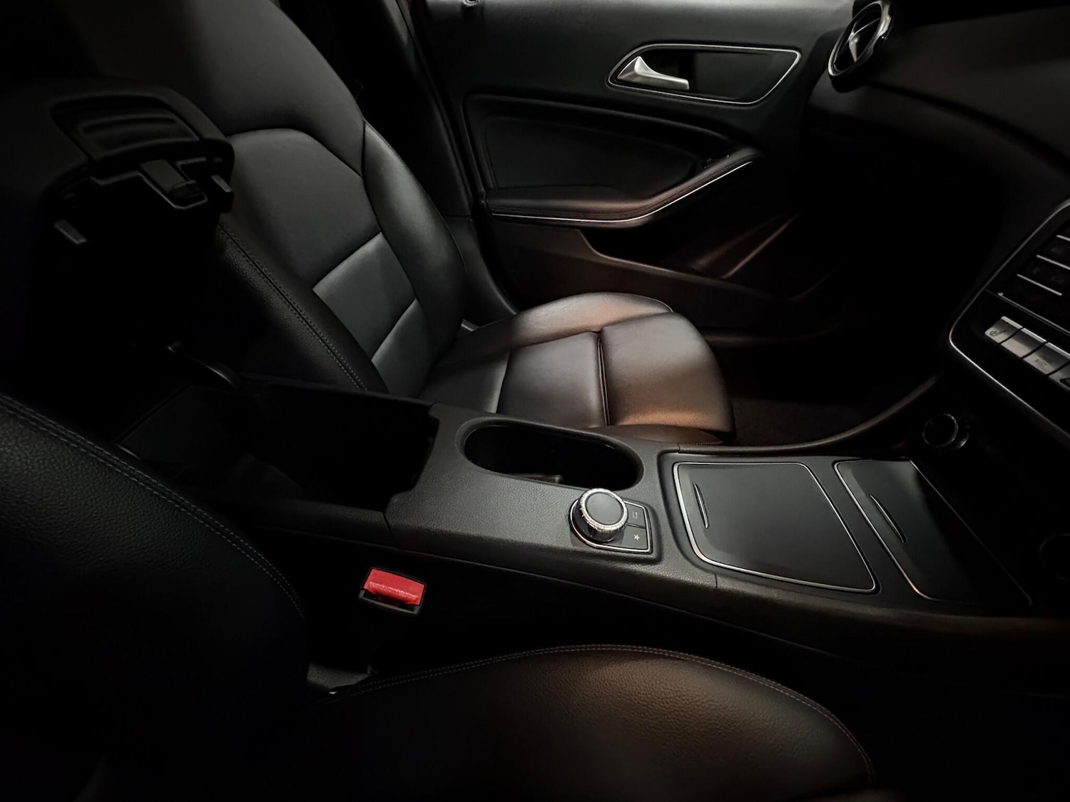 Used Mercedes-Benz GLA 2017 for sale - 76671638: Photo 32