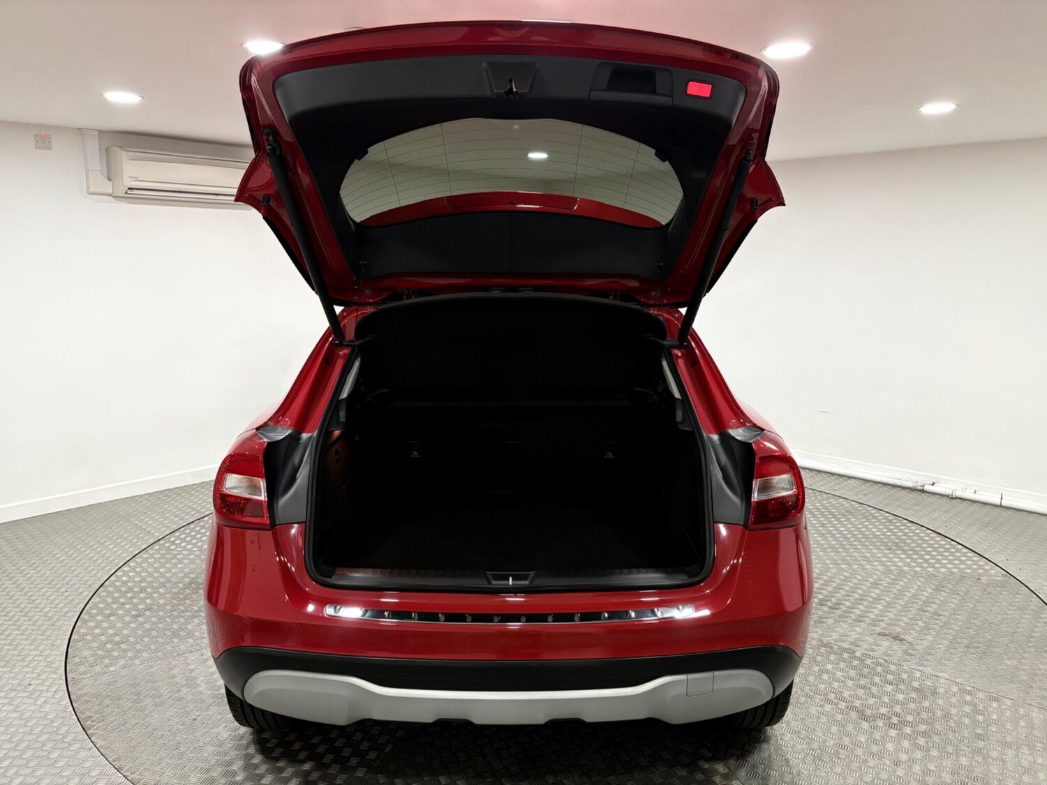 Used Mercedes-Benz GLA 2017 for sale - 76671638: Photo 39