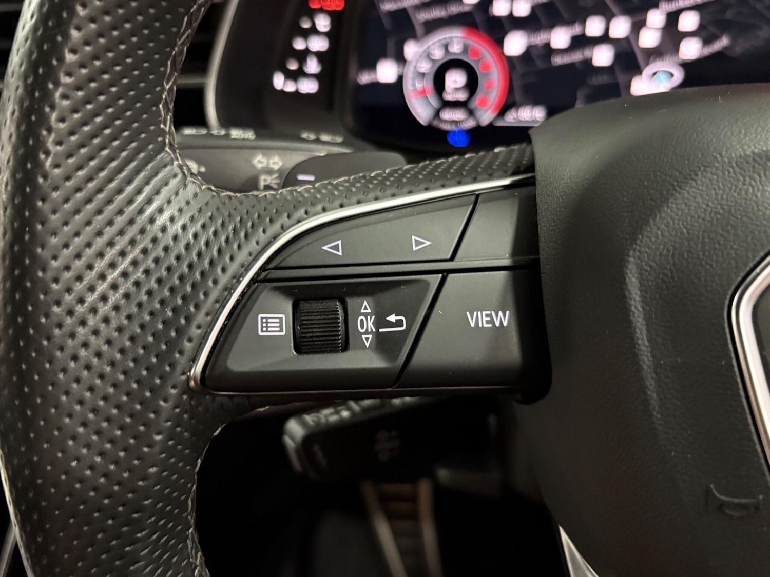 Used Audi Q8 2022 for sale - 76349501: Photo 17