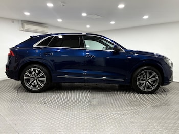 Used Audi Q8 2022 for sale - 76349501: Photo