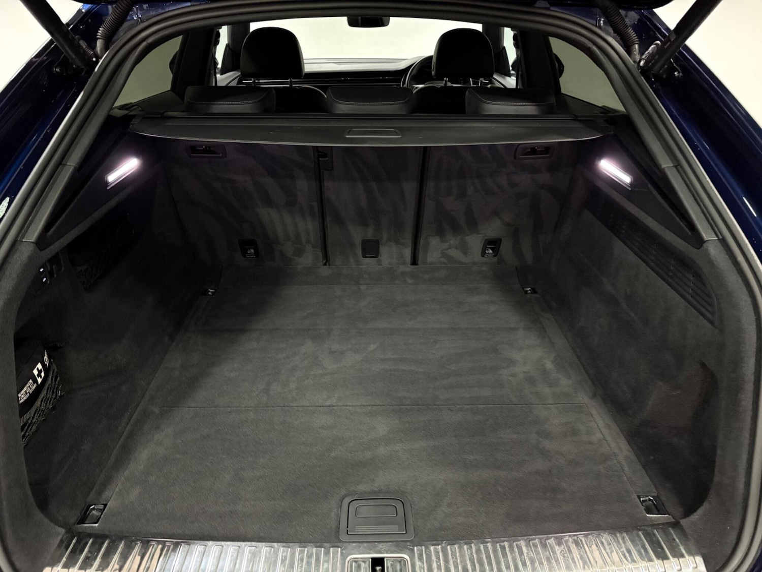 Used Audi Q8 2022 for sale - 76349501: Photo 55