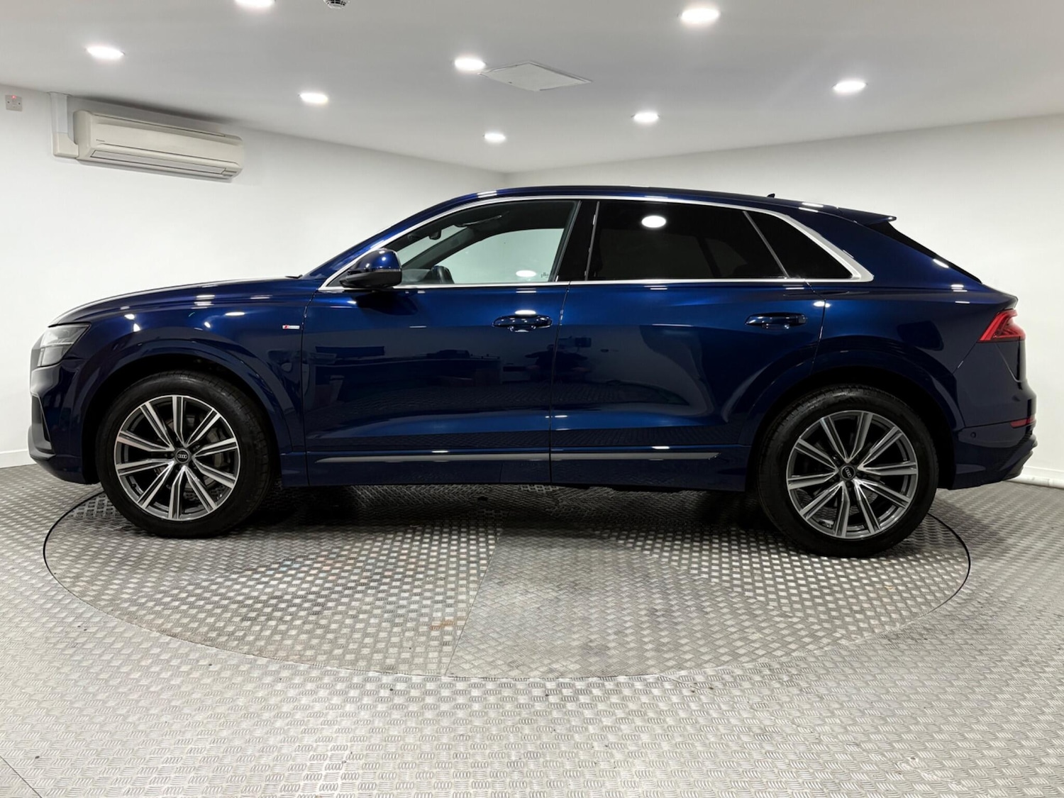 Used Audi Q8 2022 for sale - 76349501: Photo 6