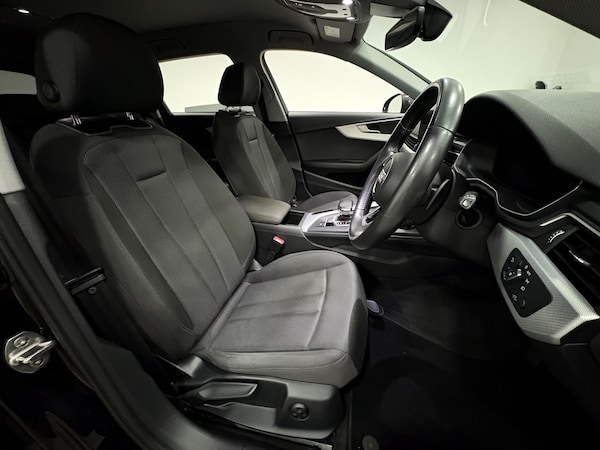 Used Audi A4 Avant 2019 for sale - 76199812: Photo 12