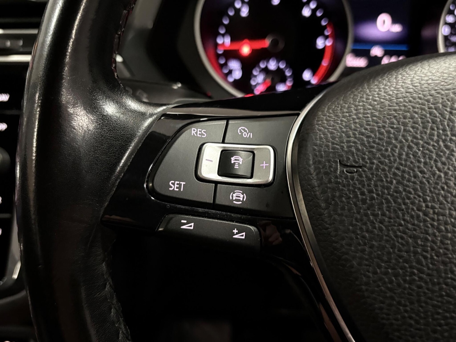 Used Volkswagen Tiguan for sale - 77808394: Photo 16