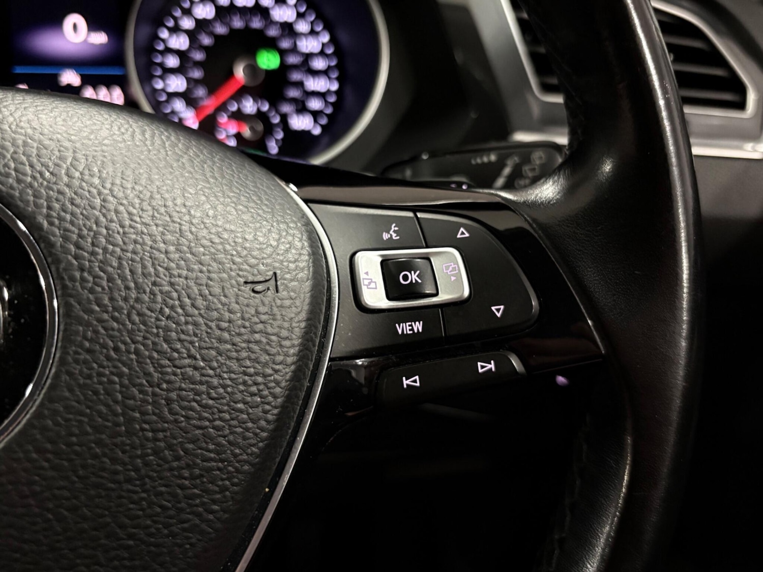 Used Volkswagen Tiguan for sale - 77808394: Photo 18