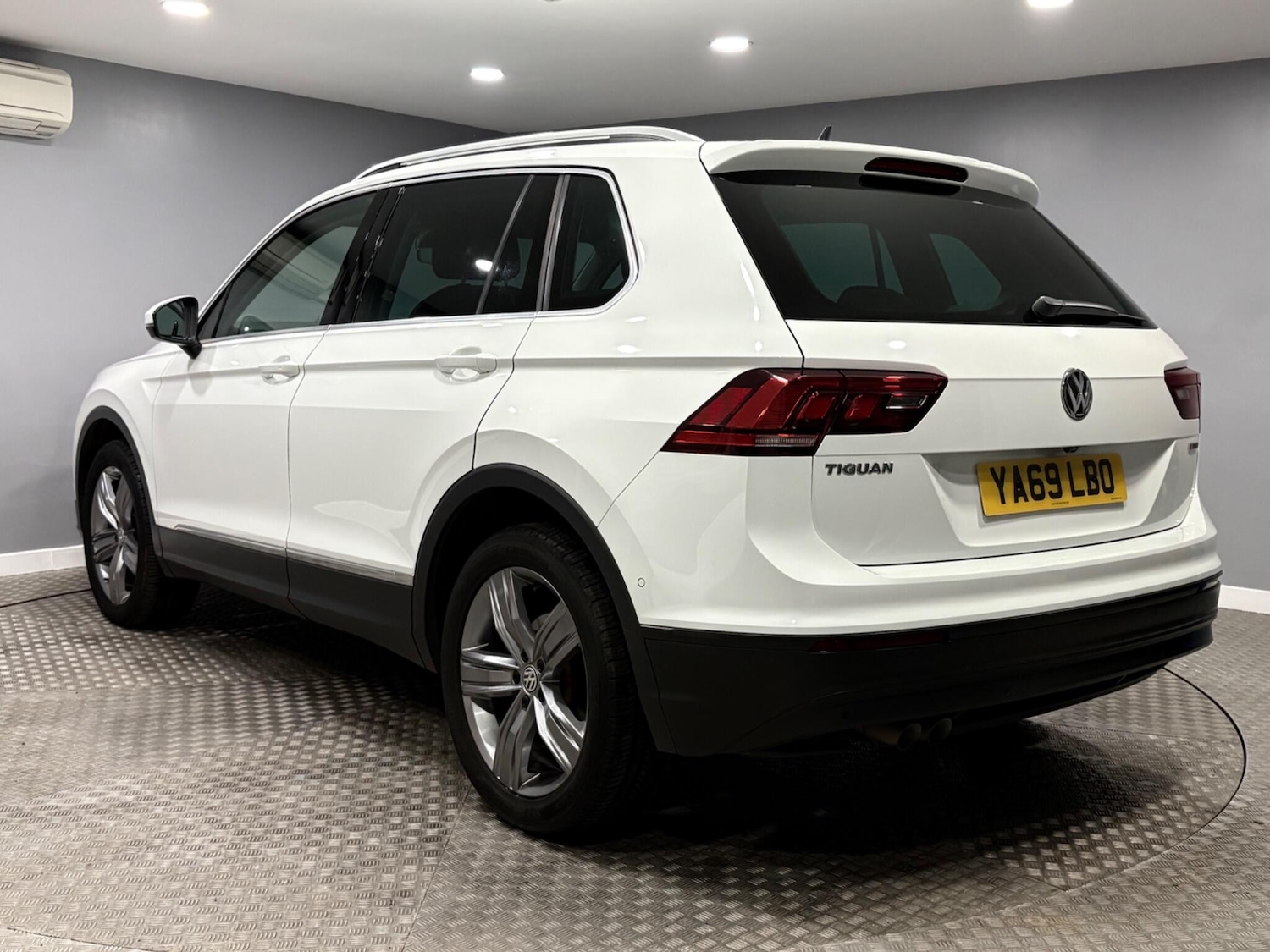 Used Volkswagen Tiguan for sale - 77808394: Photo 5