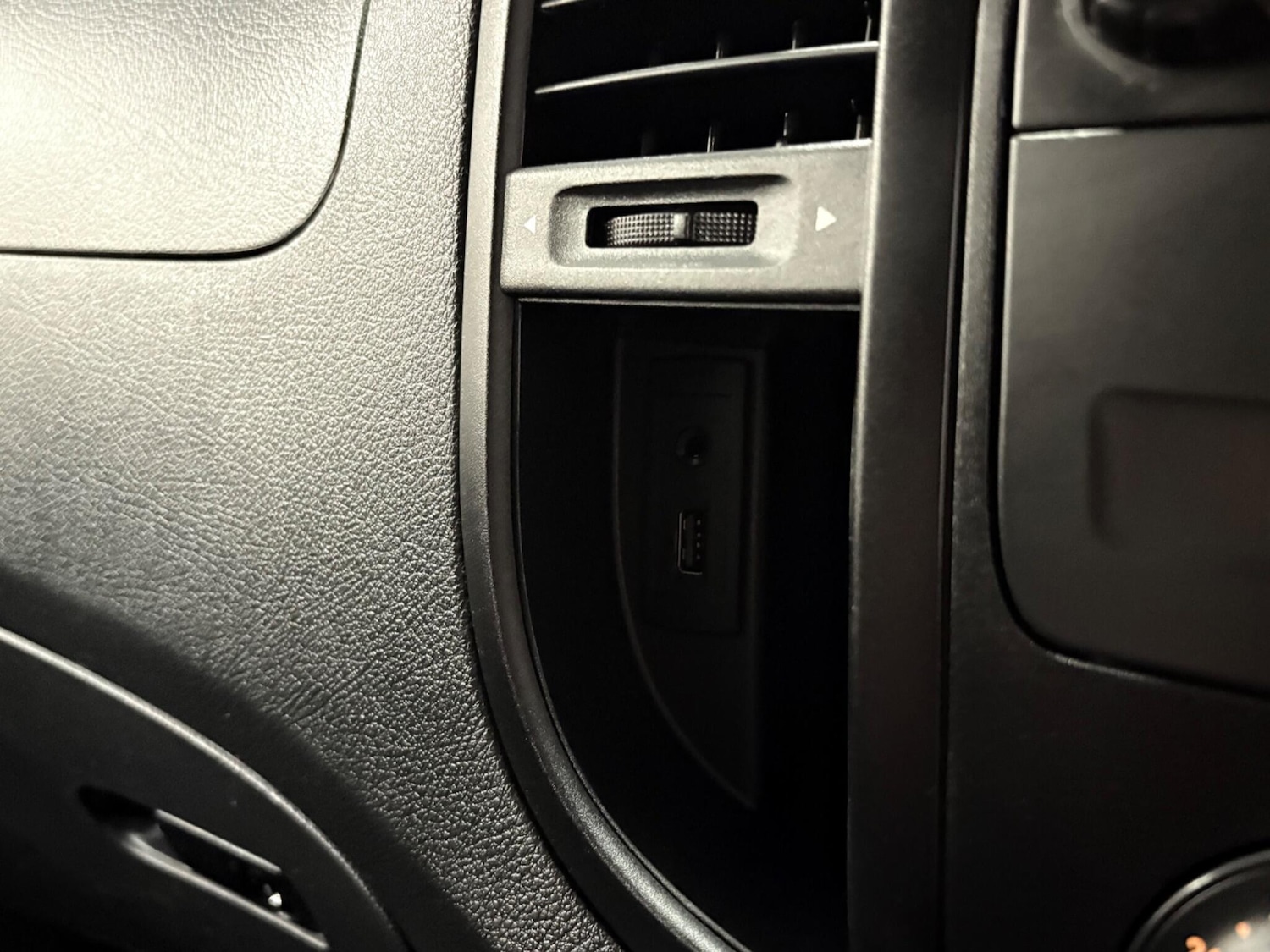 Used Mercedes-Benz Vito 2018 for sale - 77020876: Photo 30