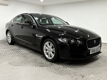 Used Jaguar XE 2018 for sale - 78492121: Photo