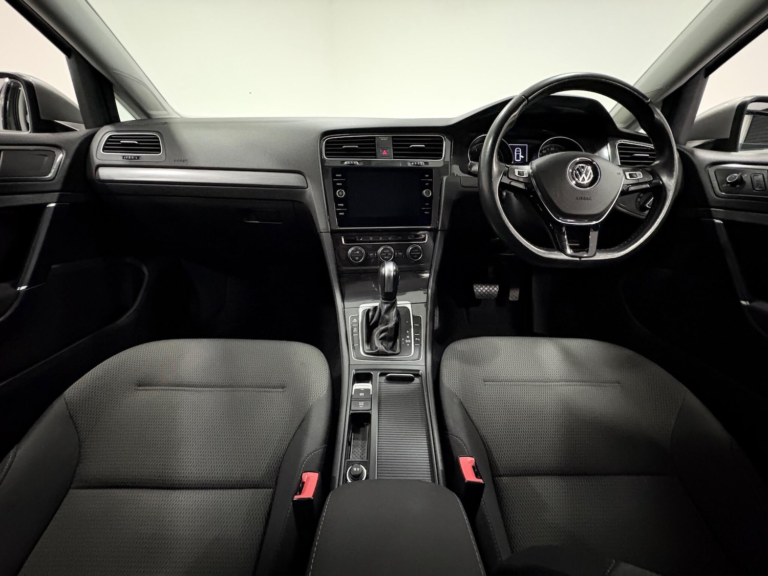 Used Volkswagen Golf 2020 for sale - 76584242: Photo 10